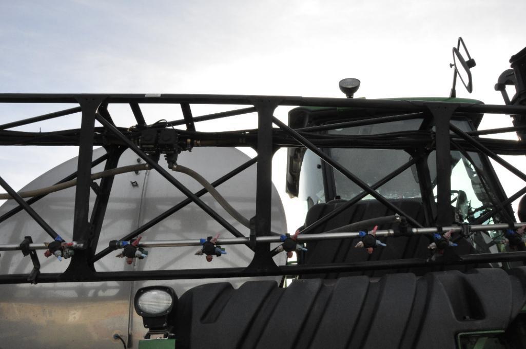 2012 John Deere 4940 self-propelled sprayer
