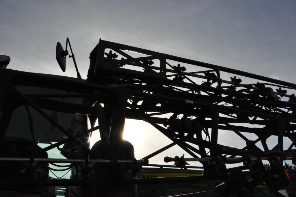 2012 John Deere 4940 self-propelled sprayer