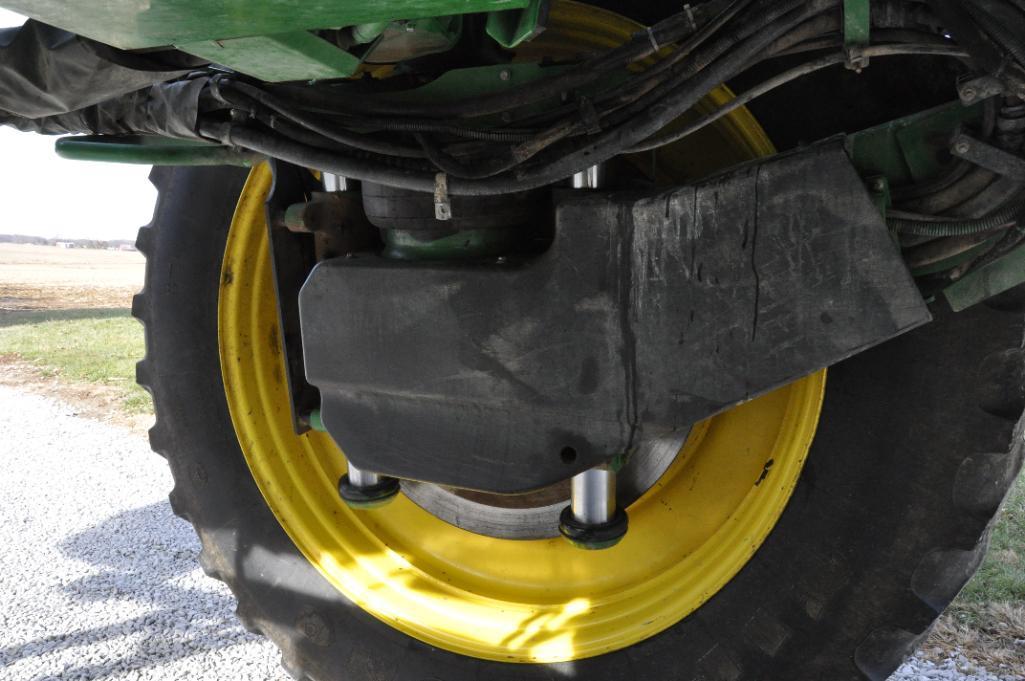2012 John Deere 4940 self-propelled sprayer