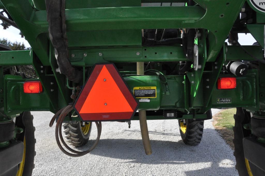 2012 John Deere 4940 self-propelled sprayer