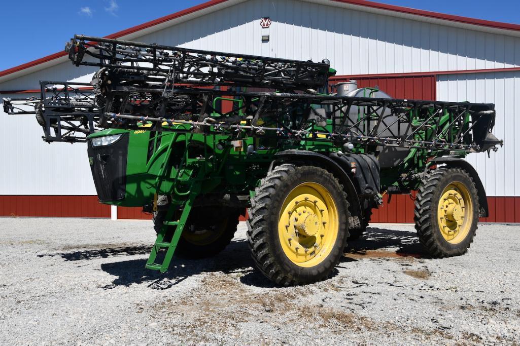 2012 John Deere 4940 self-propelled sprayer