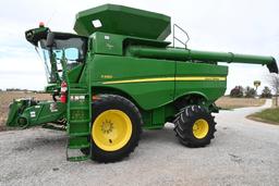 2017 John Deere S680 2wd combine