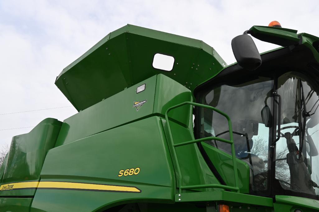 2017 John Deere S680 2wd combine