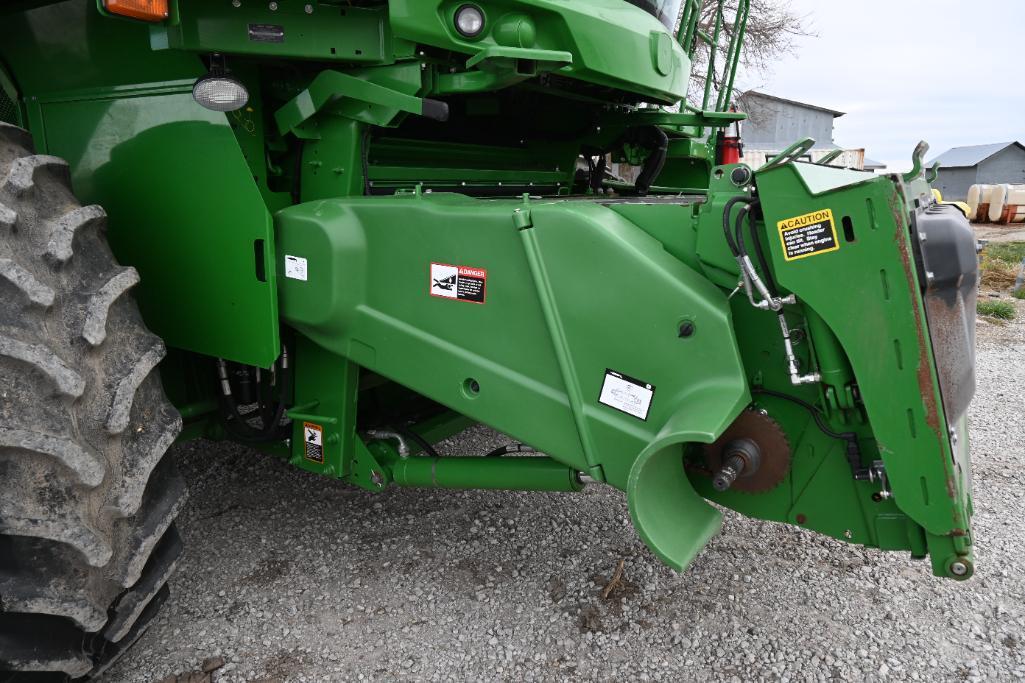 2017 John Deere S680 2wd combine