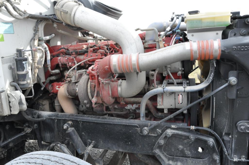 2013 Peterbilt 386 sleeper truck