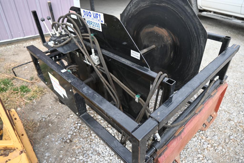 Duo-Lift HBR2550 grain bag roller