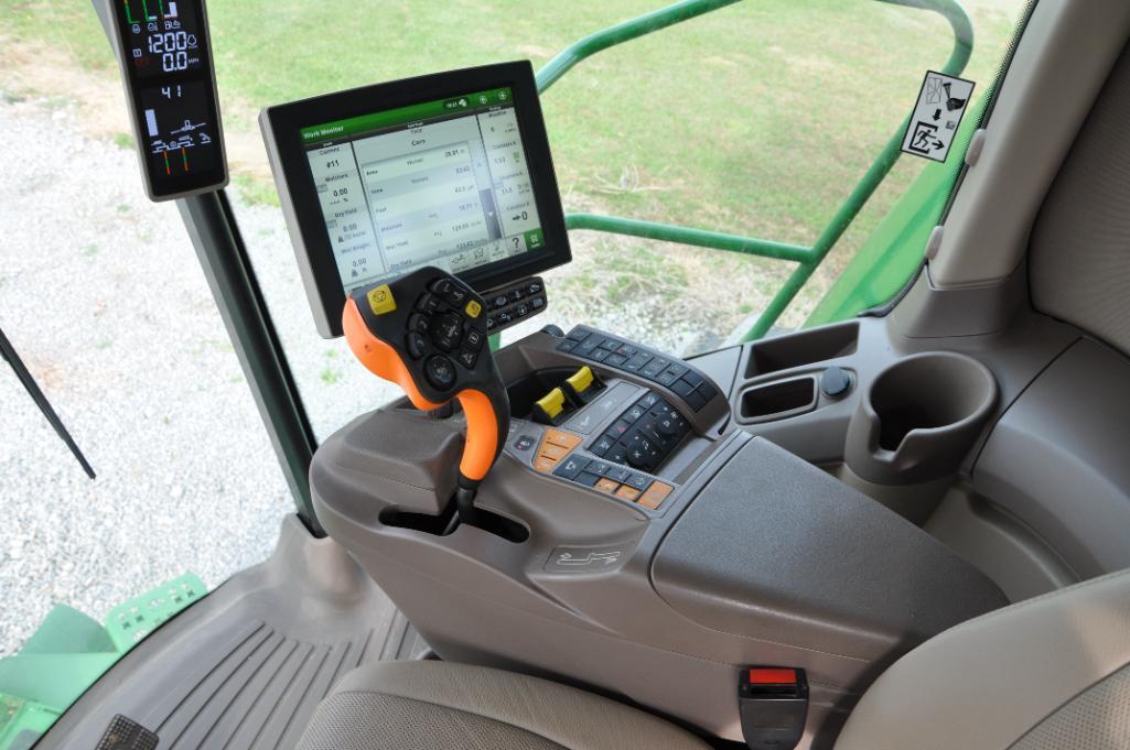 2018 John Deere S780 4wd combine