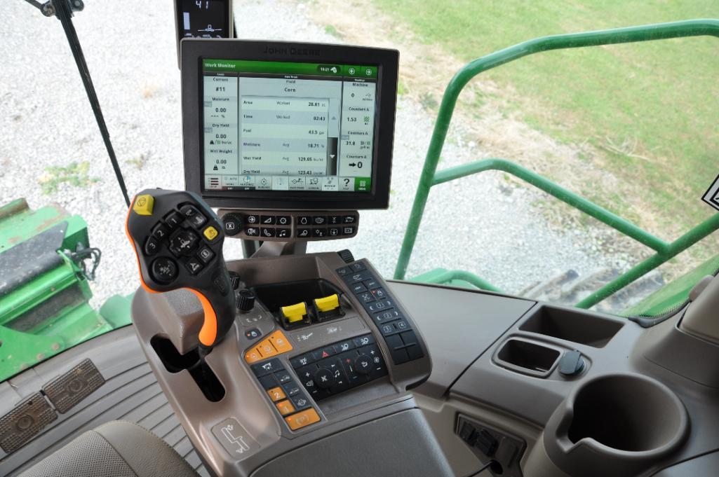 2018 John Deere S780 4wd combine