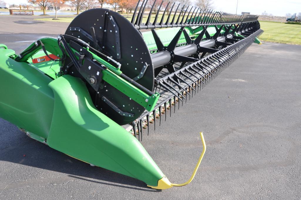 2018 John Deere 645FD 45' HydraFlex draper head