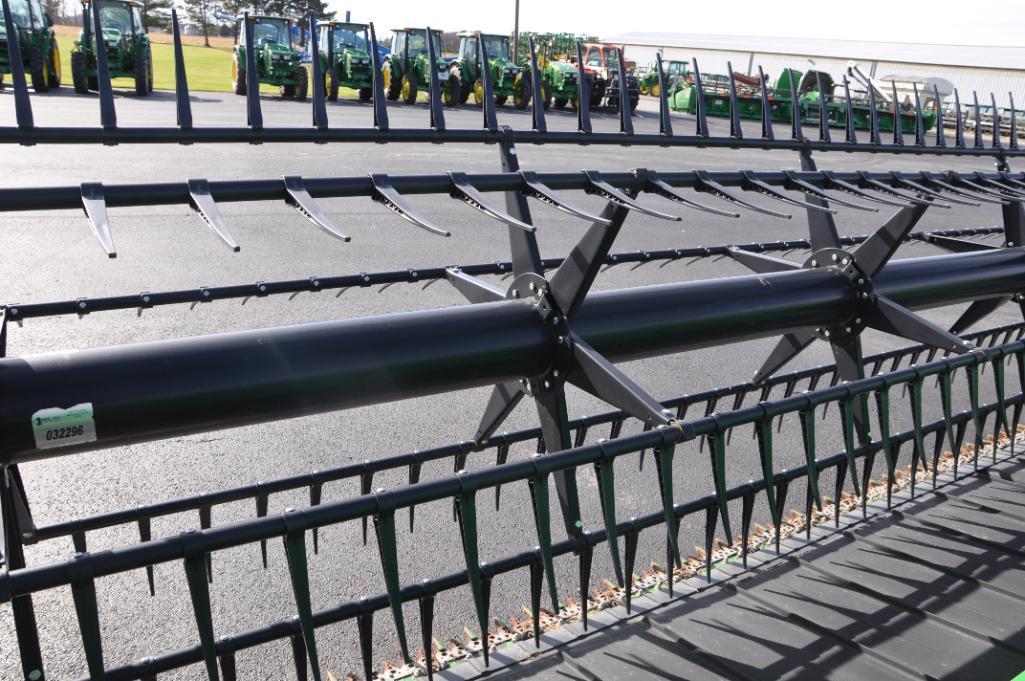 2018 John Deere 645FD 45' HydraFlex draper head