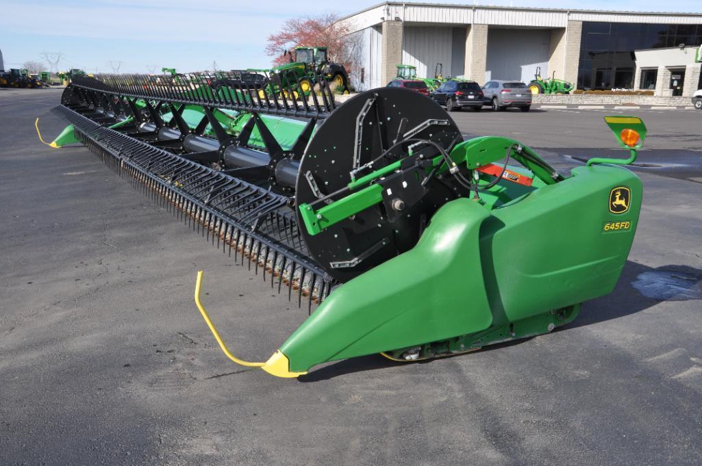 2018 John Deere 645FD 45' HydraFlex draper head