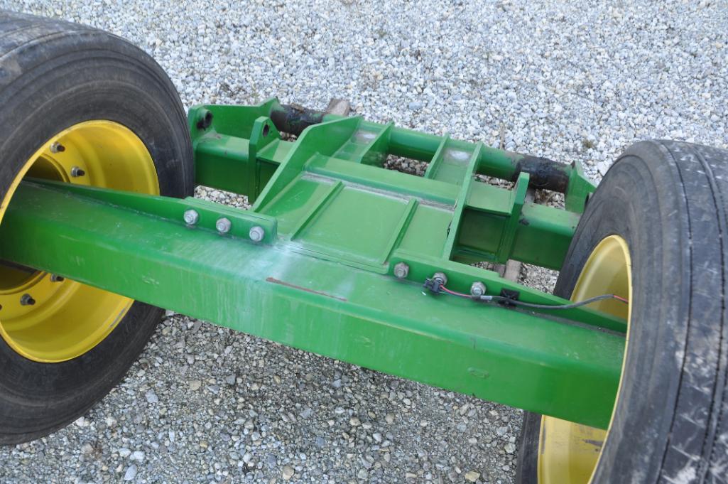 Mainframe axle assembly & tires off JD DB60 planter