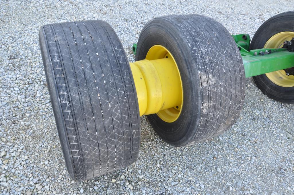Mainframe axle assembly & tires off JD DB60 planter