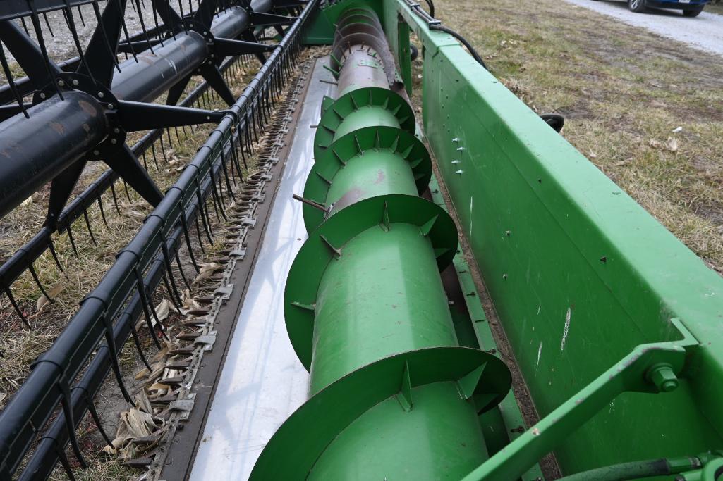John Deere 925F 25' grain platform