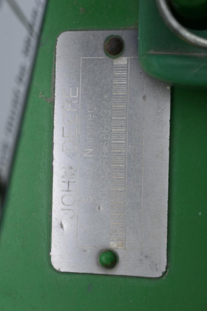 John Deere 925F 25' grain platform