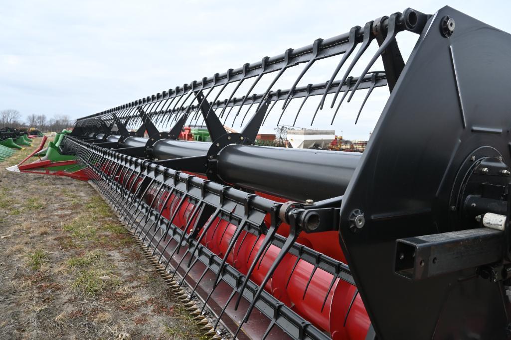 Case-IH 2020 35' grain platform