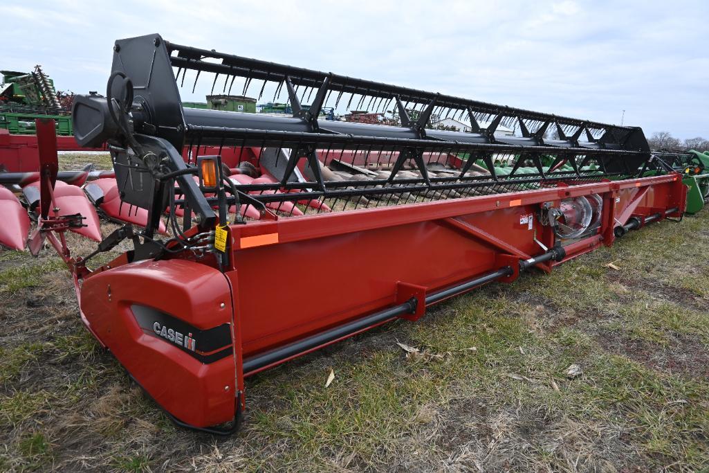 Case-IH 2020 35' grain platform