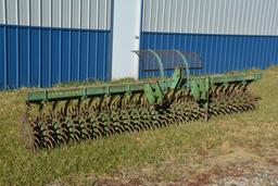 John Deere 400 15" 3-pt. rotary hoe