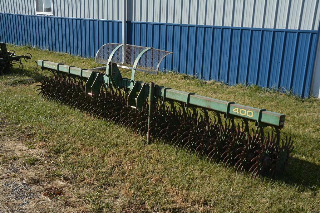 John Deere 400 15" 3-pt. rotary hoe