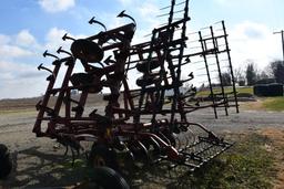 Kewanee 370 24' field cultivator