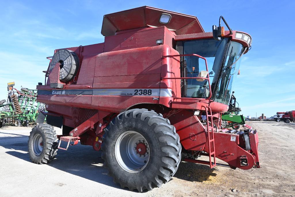 Case-IH 2388 2wd combine
