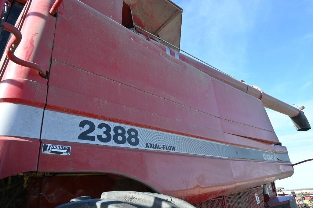 Case-IH 2388 2wd combine