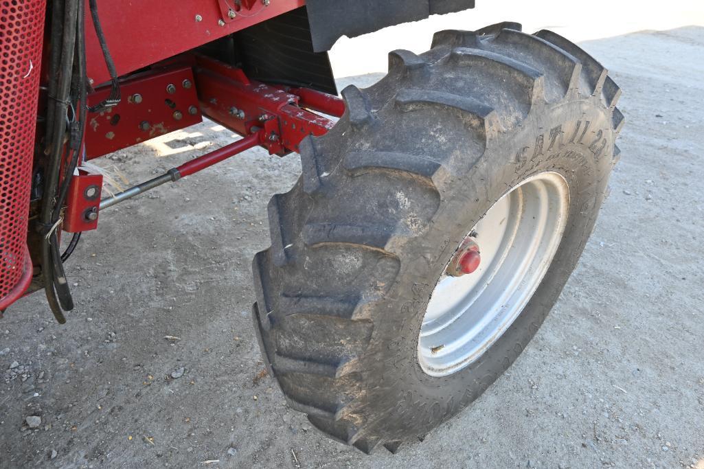Case-IH 2388 2wd combine
