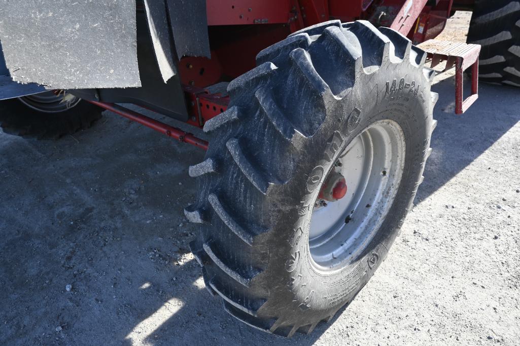 Case-IH 2388 2wd combine