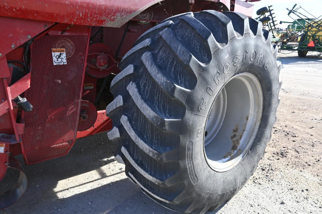 Case-IH 2388 2wd combine