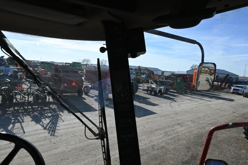 Case-IH 2388 2wd combine