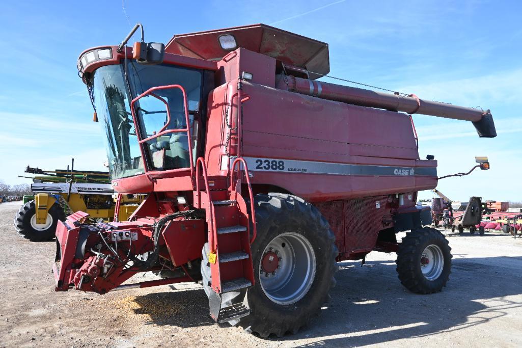 Case-IH 2388 2wd combine