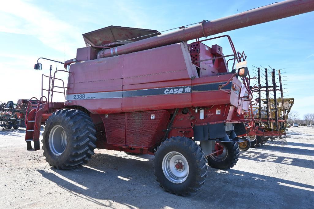 Case-IH 2388 2wd combine