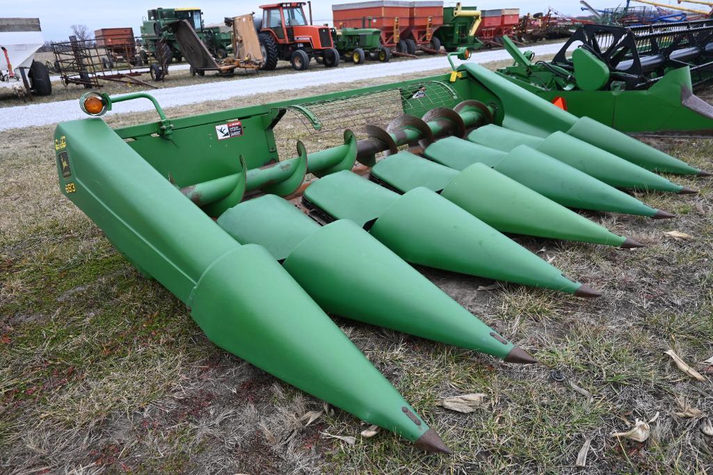 John Deere 693 6 row 30" corn head