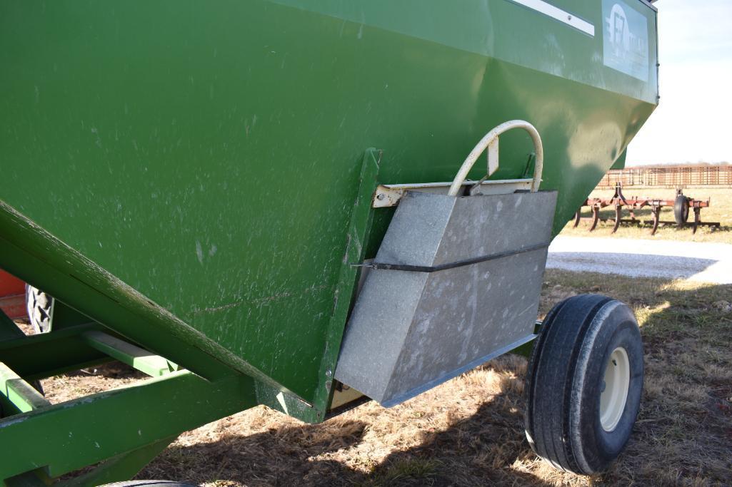 EZ Trail 3400 gravity wagon