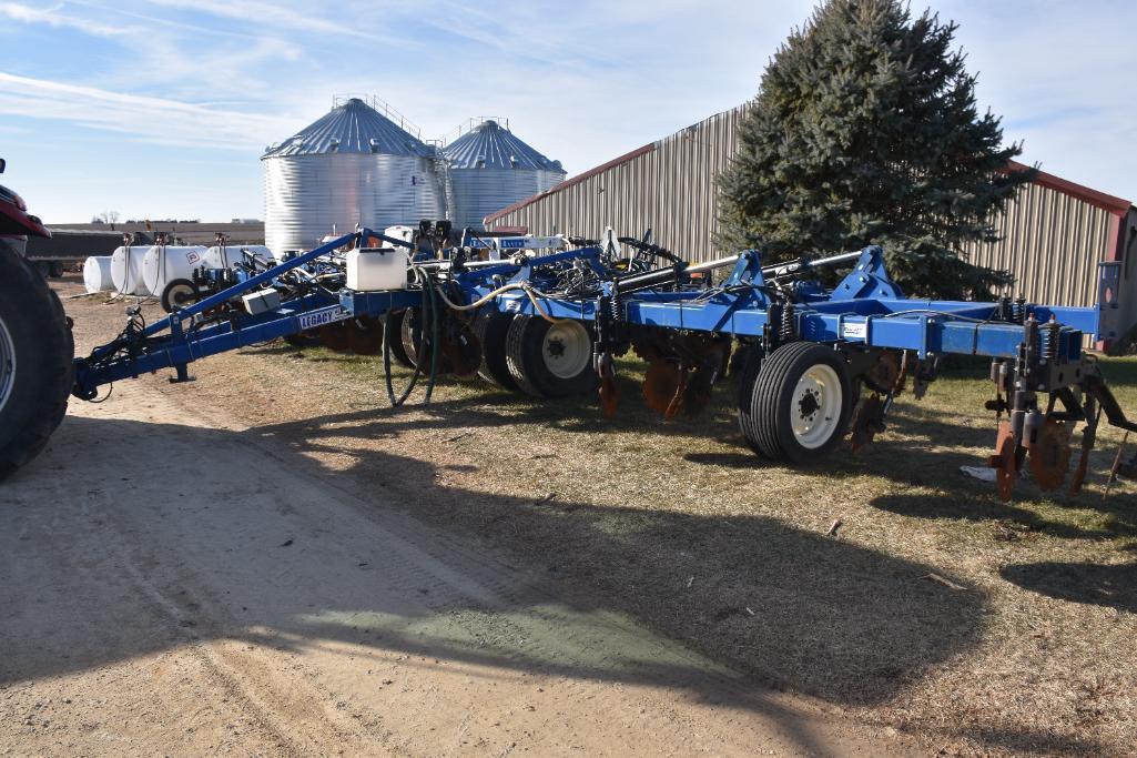 Blue Jet Legacy 19 knife NH3 applicator