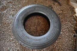 Aeolus 11R24.5 tire