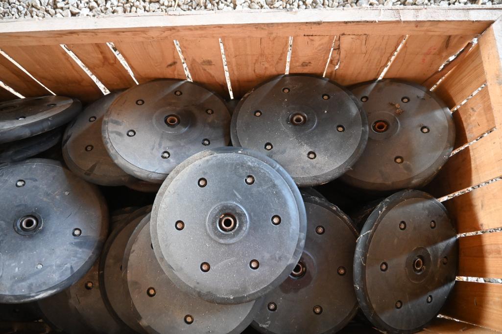 John Deere rubber closing wheels
