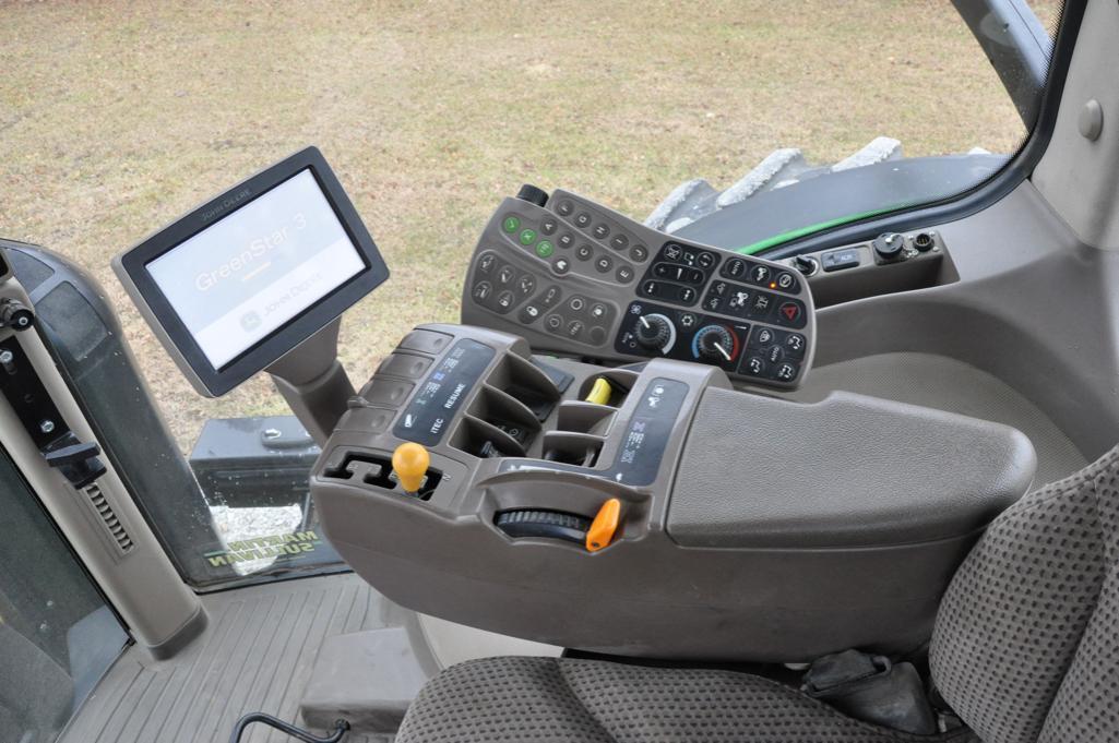 2012 John Deere 8335R MFWD tractor