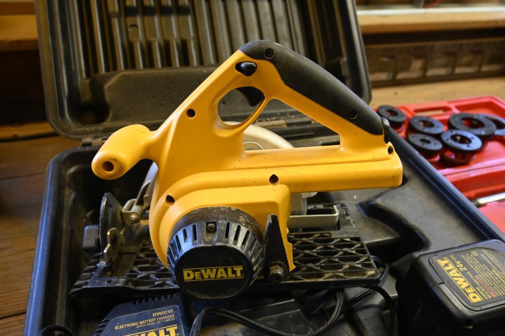 Dewalt cordless saw
