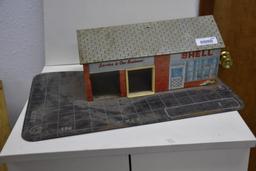 Metal Shell Service Station Toy