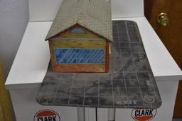 Metal Shell Service Station Toy