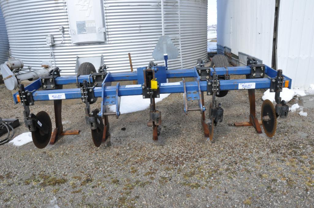 Blu-Jet SubTiller II 5-shank 3-pt. in-line ripper