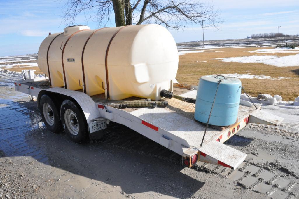 1,000 gal. elliptical poly tank