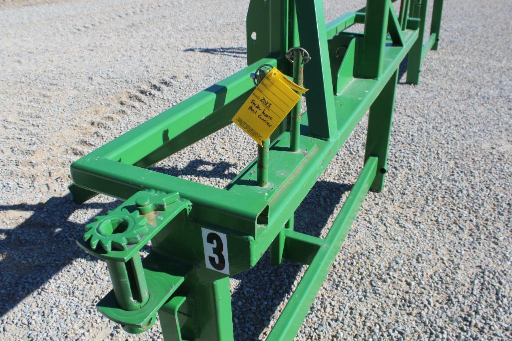 Dual tire carrier