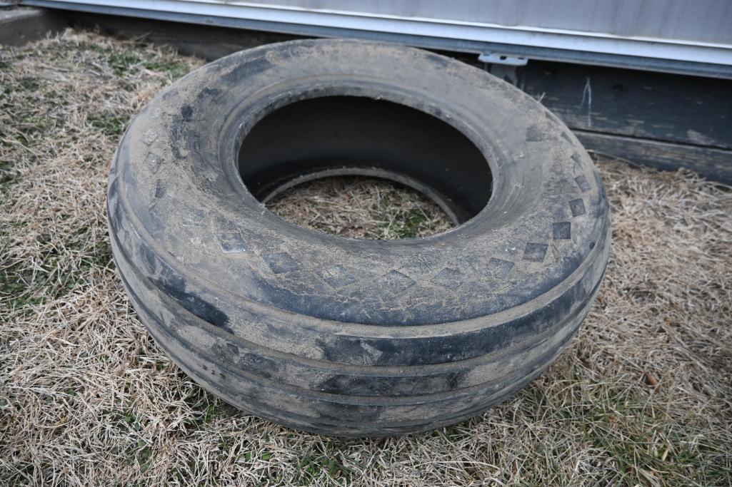 11L-15 tire