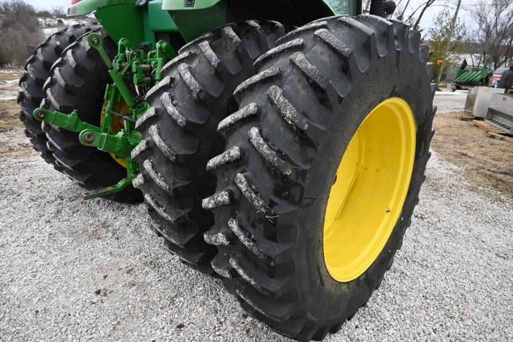 2003 John Deere 7220 2wd tractor