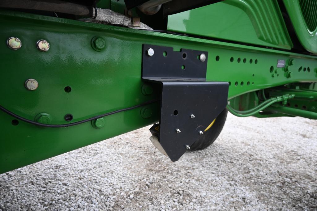 2003 John Deere 7220 2wd tractor