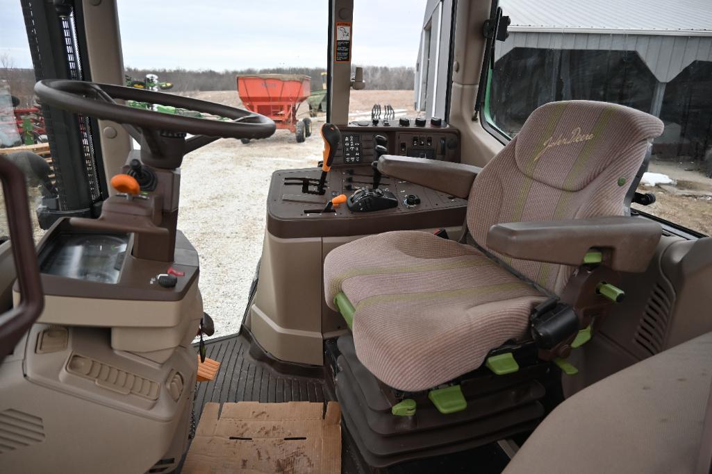 2003 John Deere 7220 2wd tractor