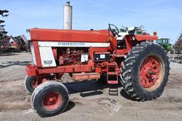 International 766 2wd tractor