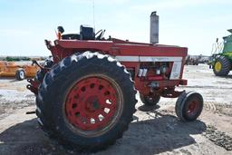 International 766 2wd tractor